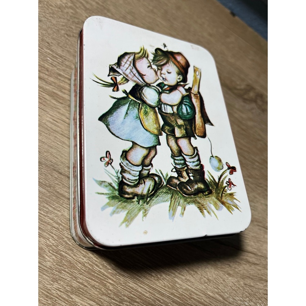 Vintage 70's Hummel First‎ Kiss Stationary Tin w/Paper Girl Hong Kong